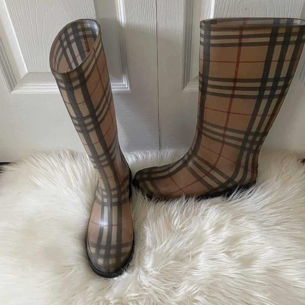 BURBERRY Haymarket Check Plaid Rain Boots Size 6.5 - Picture 3 of 8